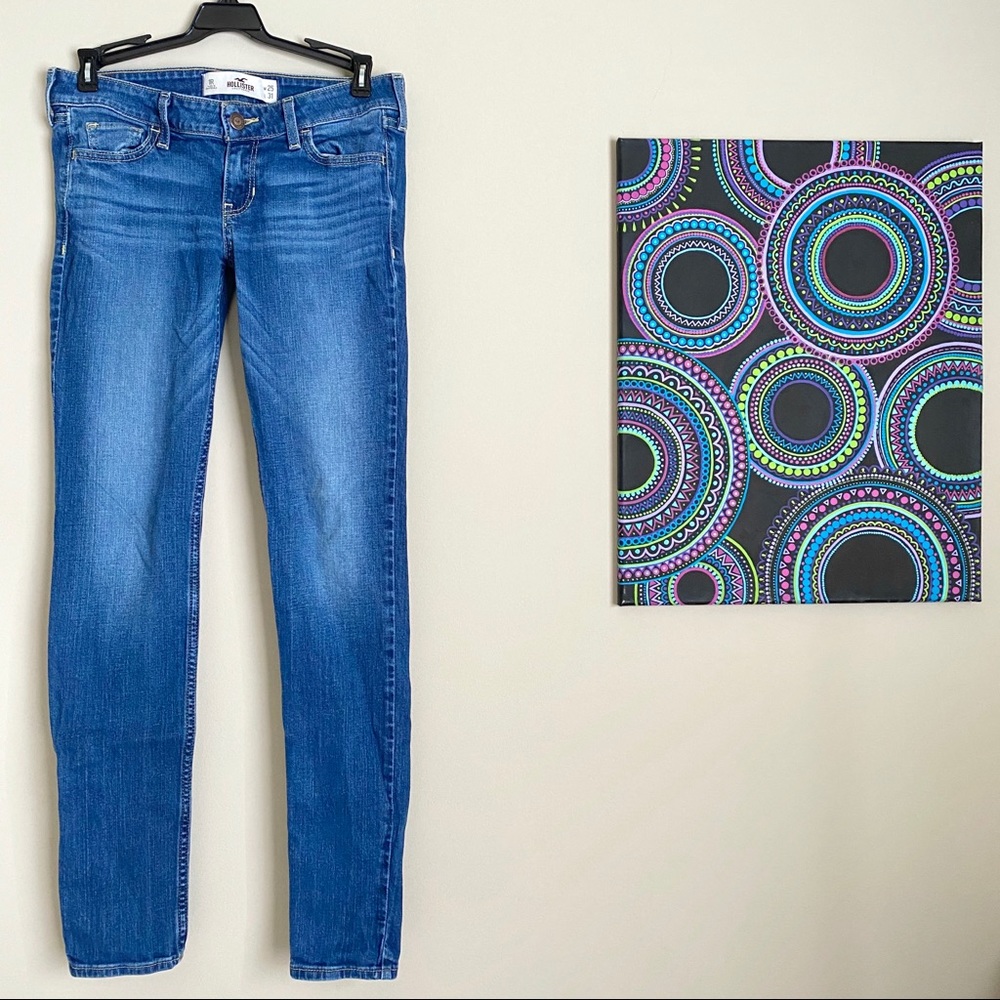 📉 Hollister Low-Rise Skinny Jeans